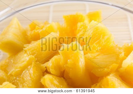 Glass Bowl Pineapple Pieces
