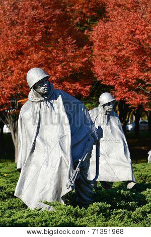 WASHINGTON DC - NOV 03: Korean War Veterans Memorial located in National Mall in Washington DC on NOV 3, 2013. The Memorial commemorates those who served in the Korean War. 