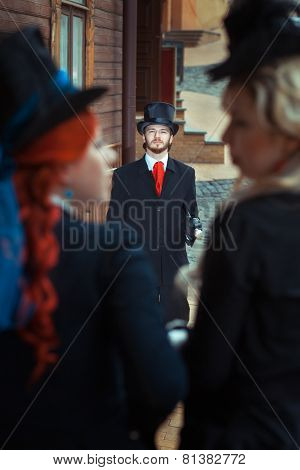 Man Looks At The Girls.