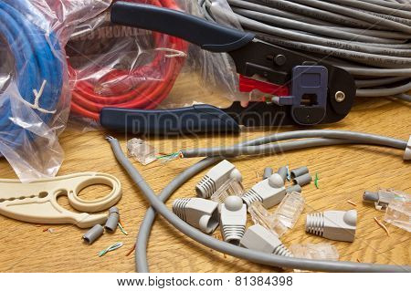 Network cable crimp