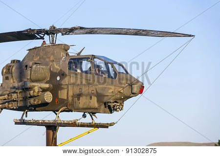 Ah-1Cobra Helicopter  At Veterans Memorial In Susanville
