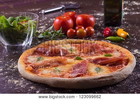 Traditional Ham Pizza