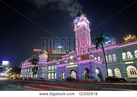 Noite colorida cidade