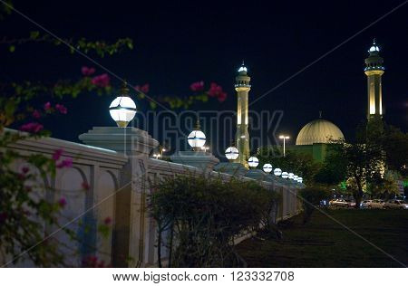 Bahrain, Manama, night view of the Al Fateh mosque.