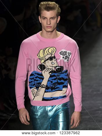 Jeremy Scott - Fall Winter 2016 Collection