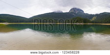 Beautiful scenery of the lake and mountains.