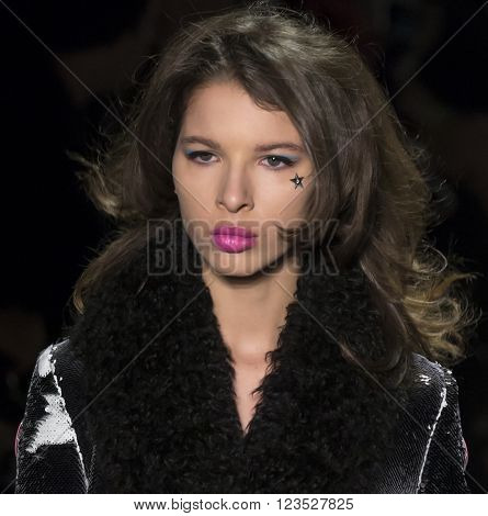 Jeremy Scott - Fall Winter 2016 Collection