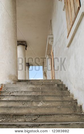 Den historiske synagoge blev bygget i 1851 i Klimontow. Polen