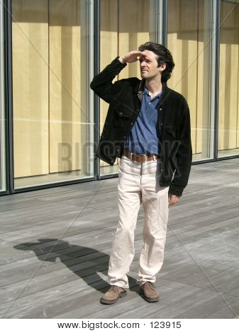 Adam aranıyor