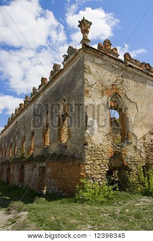 ruínas do castelo velho, kraine