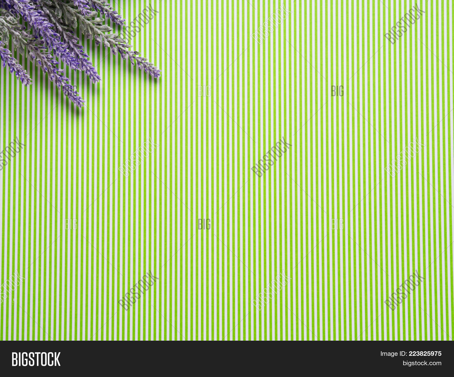 green retro powerpoint template powerpoint template green retro