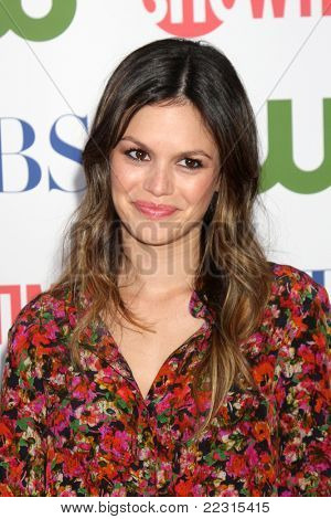 LOS ANGELES - AUG 3: Rachel Bilson Ankunft der CBS TCA Sommer 2011-All-Star-Party bei Robinson M