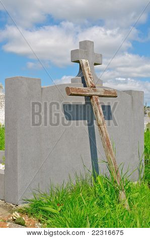 Fa határon szegény koldus sírja