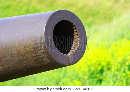 ปืนรัสเซียเก่าใน Suomenlinna Sveaborg เฮลซิงกิฟินแลนด์