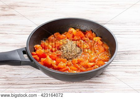 Tomatoes And Spices In A Pan. Chicken Kadhai. Indian Spicy Chicken Curry. Cooking Step By Step