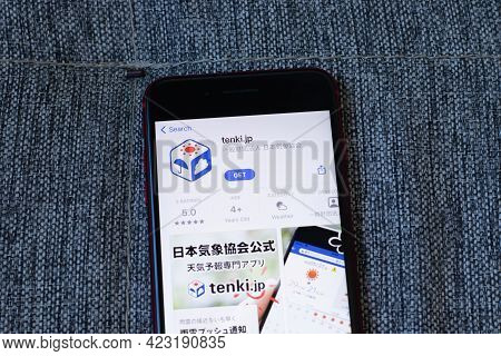 New York, Usa - 1 June 2021: Tenki.jp Mobile App Logo On Phone Screen, Close-up Icon, Illustrative E
