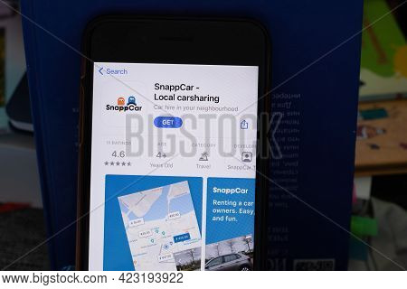 New York, Usa - 1 June 2021: Snappcar - Local Carsharing Mobile App Logo On Phone Screen, Close-up I