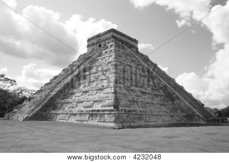 Troskách Chichen Itza / Mexiko