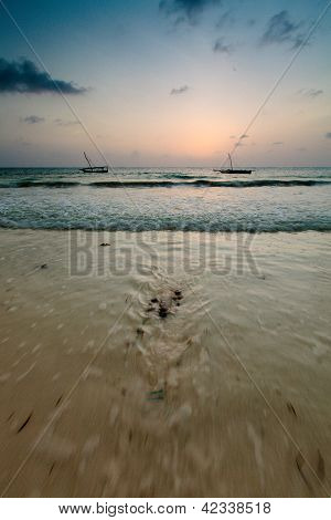 Wschód słońca nad Zanzibar