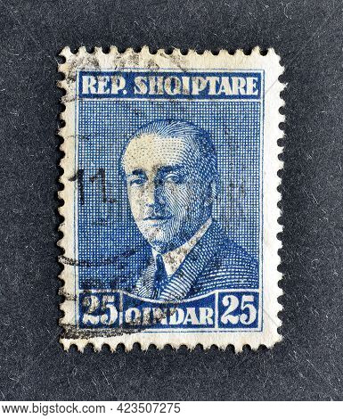 Albania - Circa 1926 : Cancelled Postage Stamp Printed By Albania, That Shows Portrait Of ‭president