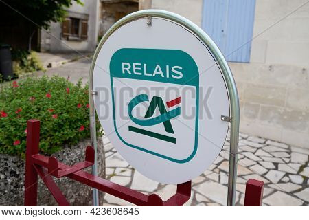 Toulouse , Occitanie France - 06 06 2021 : Ca Relais Credit Agricole Logo Sign And Brand Text Of Cas