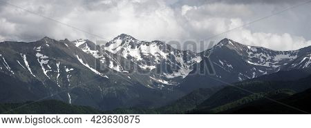 Stormy alpine landscape in the Fagaras Mountains, Romania, Europe