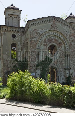 Ruins Of The Vidin Synagogue In Town Of Vidin, Bulgaria