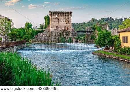 Image of Borghetto sul Mincio overlooking the river. Italy.