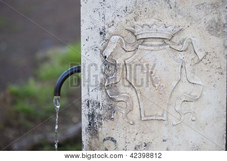 Fonte de água pública