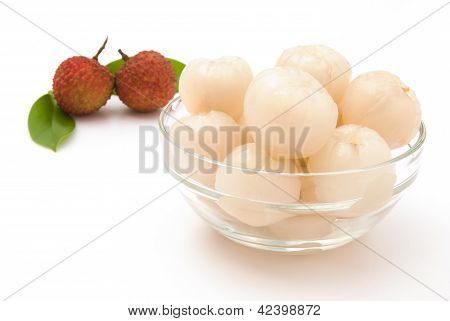 유리 컵에 벗 겨 Lichees