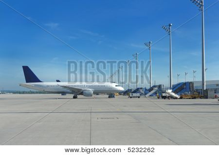 Airccraft im Flughafen