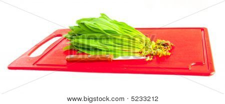 Knife And The Crumbled Ramson