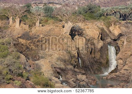 Epupa waterfalls
