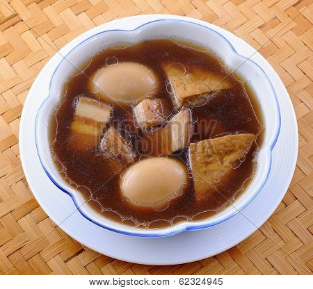 Braised Pork Belly With Egg And Tofu