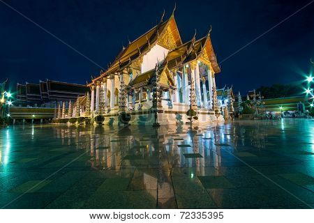 Wat Suthat Thepwararam the ancient temple at night
