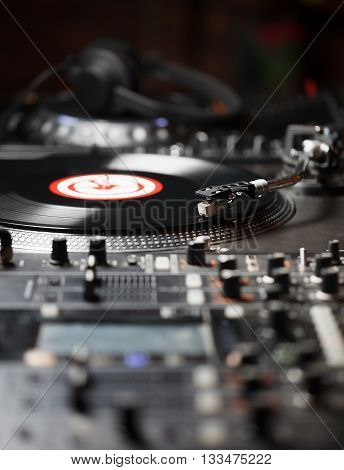 Professional Turntable Audio Vinyl Record Music Player