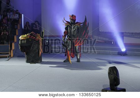 Cosplayer Dressed As The Character Dragon Knight