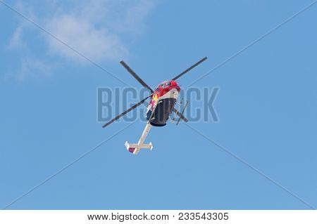 Red Bull Aerobatic Helicopter – Bo-105 – Aaron Fitzgerald