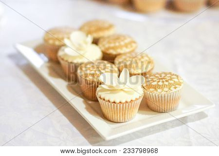 Kendi Festive Bar Birthday Wedding Sweet And Nise