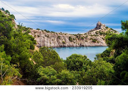The Landscape Is Amazing; The Mountains; The Peace; Lake; Sea; River; Water; Background; Beautiful; 