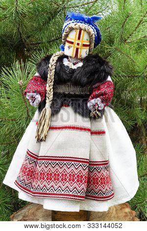 Bila Tserkva Ukraine - 08.03.2019 Ukrainian Doll-motanka Or Rag Doll. Handmade Textile Doll, Crafts 