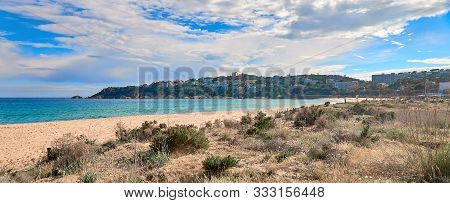 Fully Equipped Spanish City Beach Sagaro, Girona, Spain