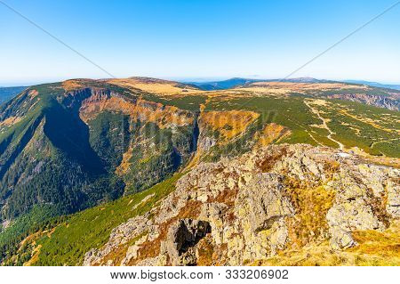 Studnicni Mountain And Giant Valley, Czech: Obri Dul, On Autumn Sunny Day In Krkonose - Giant Mounta
