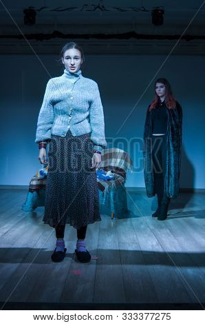 Performance  Lolita