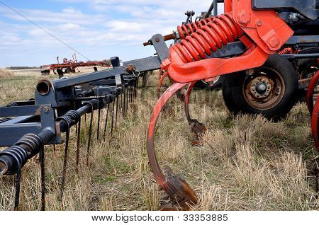 Farm kultivator