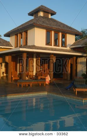 บ้านสระว่ายน้ำ