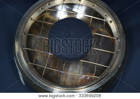 The Fragrant Benzoeharz Is Usually Offered In Its Resin Form And Can Be Smoked Excellent.