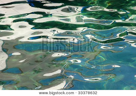 海水彩色的几点思考