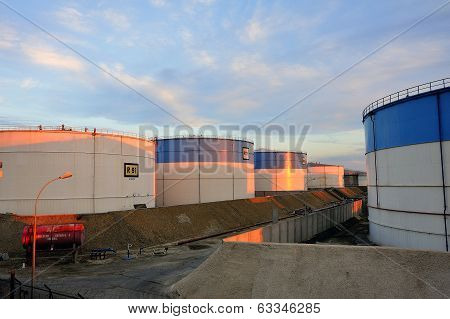Oil Refinery