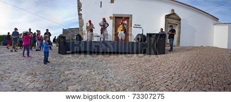Arabic Music Band, Panoramic View